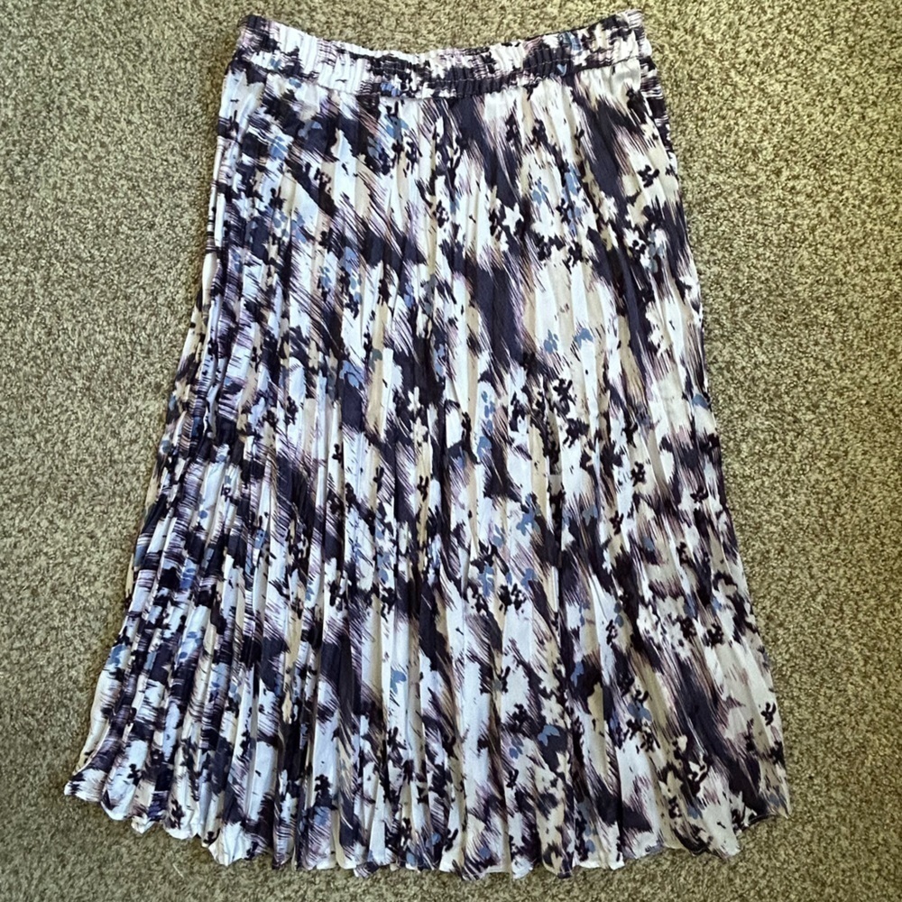 🦋 Time and Tru White Purple Blue Pleated Midi Skirt Medium